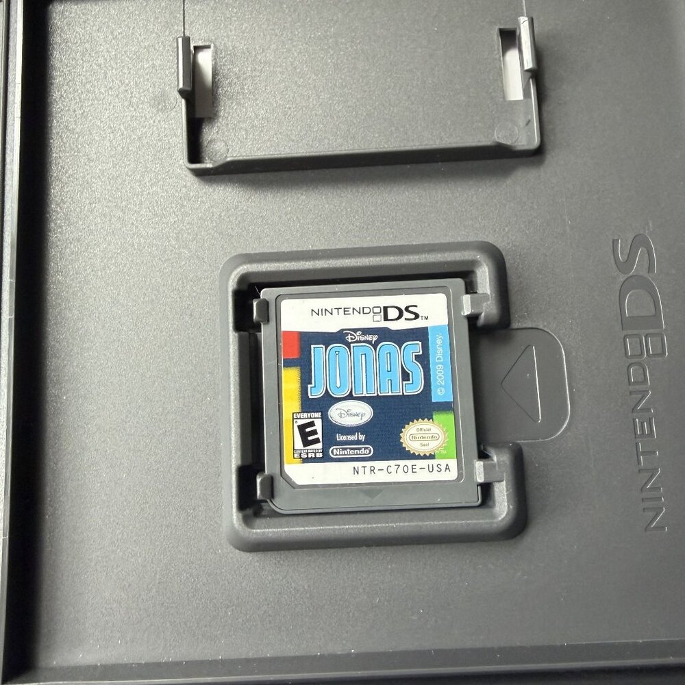Disney Jonas Nintendo DS Game Complete Case Manual 2009 Y2K 00s Music - Picture 6 of 8